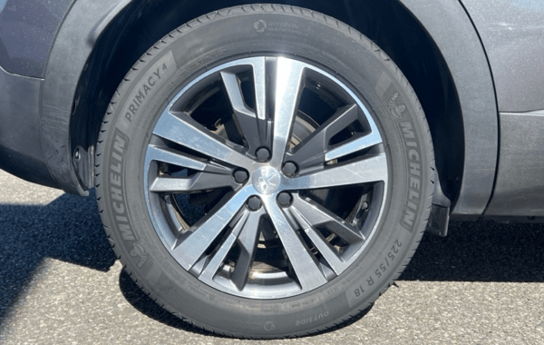 peugeot-3008-1-2-puretech-130ch-s-s-allure-eat8 - 978564713