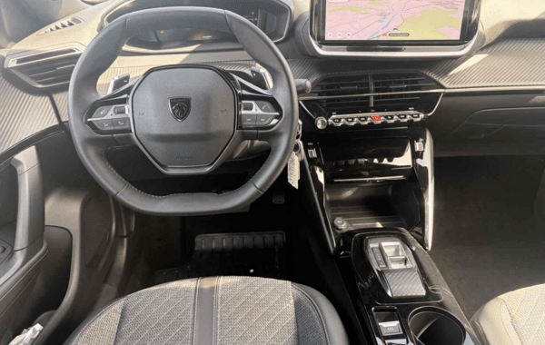 peugeot-2008-1-2-puretech-130ch-s-s-allure-eat8 - 978684713