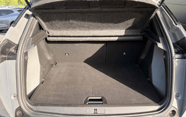 peugeot-2008-1-2-puretech-130ch-s-s-allure-eat8 - 978684713