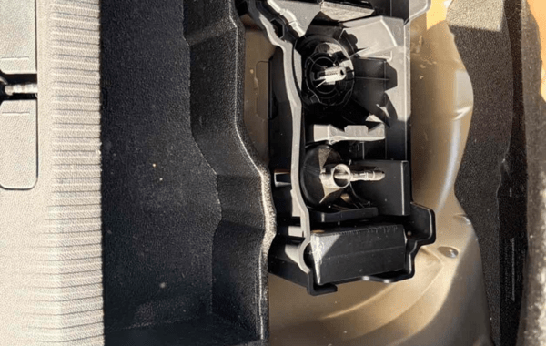 peugeot-2008-1-2-puretech-130ch-s-s-allure-eat8 - 978684713