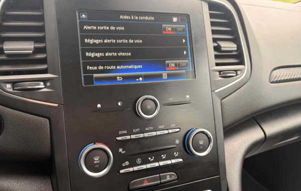 renault-megane-iv-estate-1-5-blue-dci-115ch-business-edc - 978844713