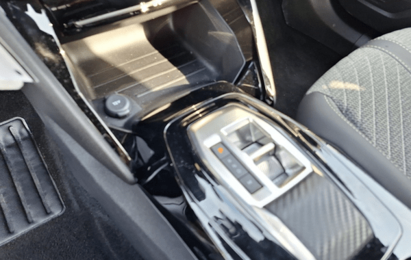 peugeot-2008-1-5-bluehdi-130ch-s-s-allure-eat8 - 979264713