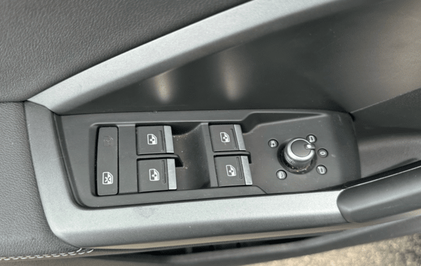 audi-q3-35-tdi-150ch-s-line-s-tronic-7 - 979294713