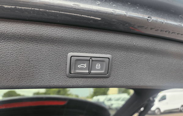 audi-q3-35-tdi-150ch-s-line-s-tronic-7 - 979334713