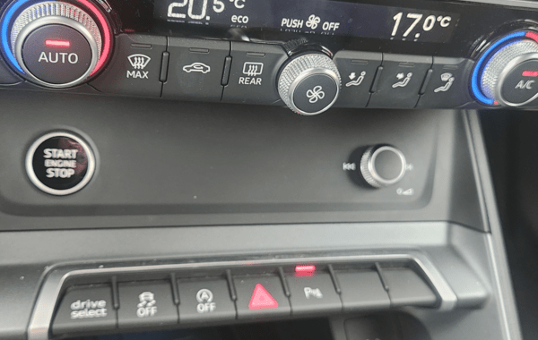 audi-q3-35-tdi-150ch-s-line-s-tronic-7 - 979334713
