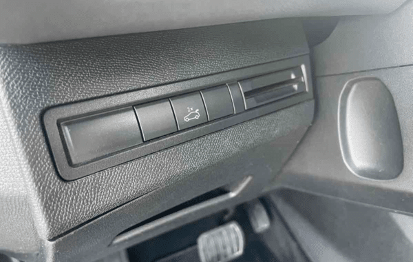 peugeot-3008-1-5-bluehdi-130ch-e6-c-allure-business-s-s-eat8 - 979674713