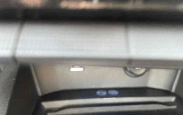 peugeot-3008-1-5-bluehdi-130ch-e6-c-allure-business-s-s-eat8 - 979674713