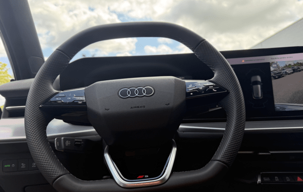 audi-q3-1-5-tfsi-150ch-hybride-s-line-s-tronic-7 - 979774713