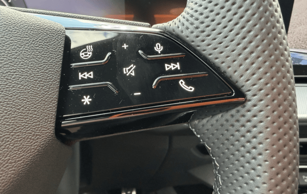 audi-q3-1-5-tfsi-150ch-hybride-s-line-s-tronic-7 - 979774713