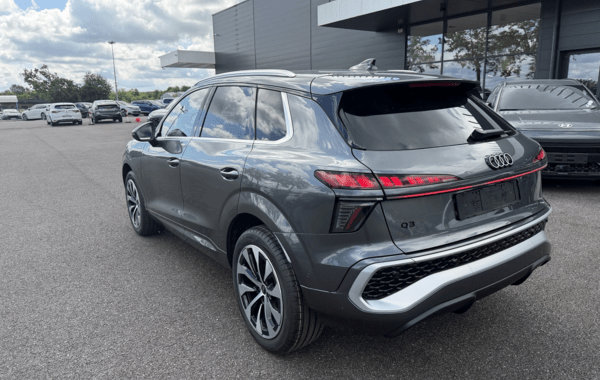 audi-q3-1-5-tfsi-150ch-hybride-s-line-s-tronic-7 - 979784713
