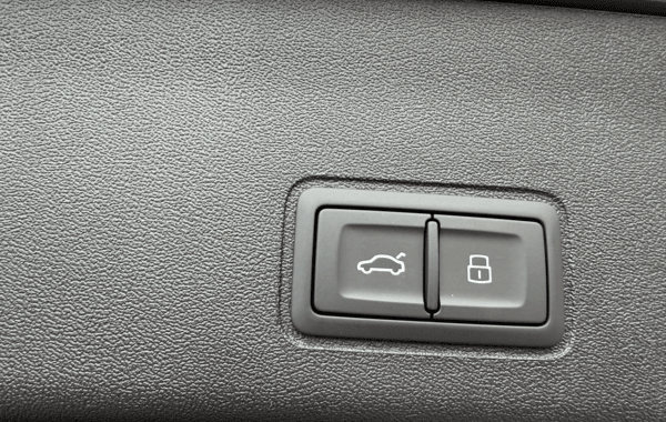 audi-q3-1-5-tfsi-150ch-hybride-s-line-s-tronic-7 - 979784713