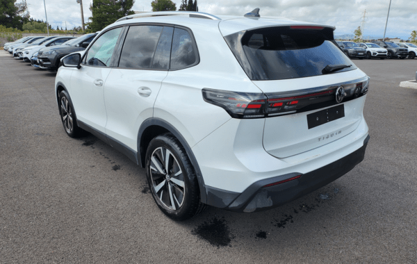 volkswagen-tiguan-2-0-tdi-150ch-life-plus-dsg7 - 979904713