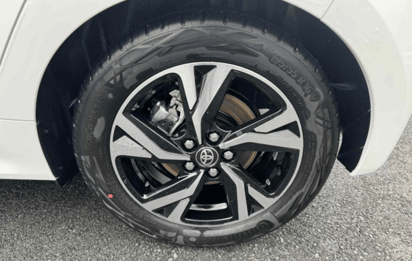 toyota-yaris-116h-design-5p-my25 - 980004713
