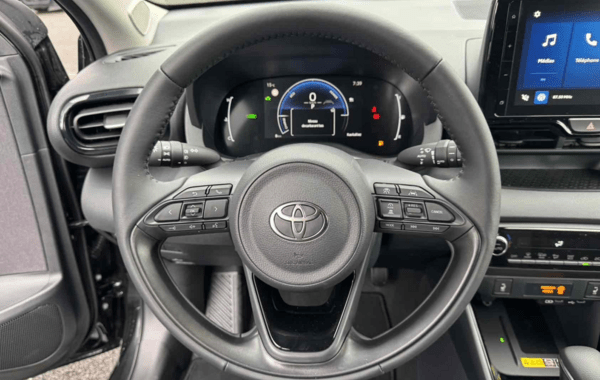 toyota-yaris-116h-design-5p-my25 - 980024713