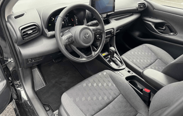 toyota-yaris-116h-design-5p-my25 - 980024713