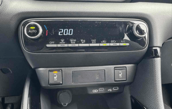 toyota-yaris-116h-design-5p-my25 - 980024713