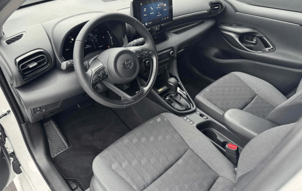 toyota-yaris-116h-design-5p-my25 - 980084713