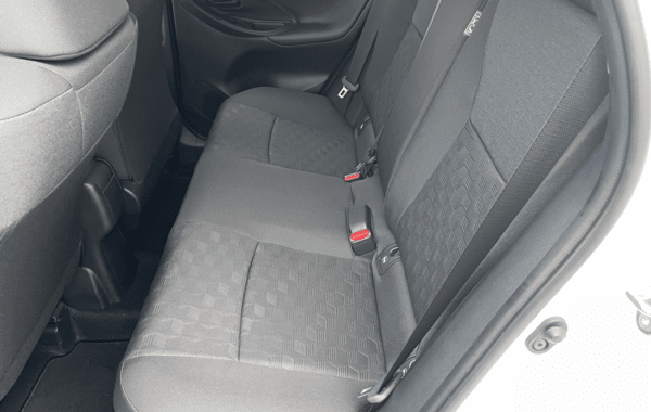 toyota-yaris-116h-design-5p-my25 - 980104713