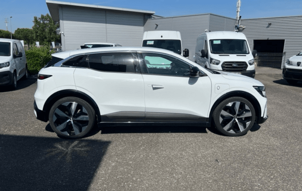 renault-megane-v-e-tech-electric-ev60-220ch-techno-super-charge-c - 980254713