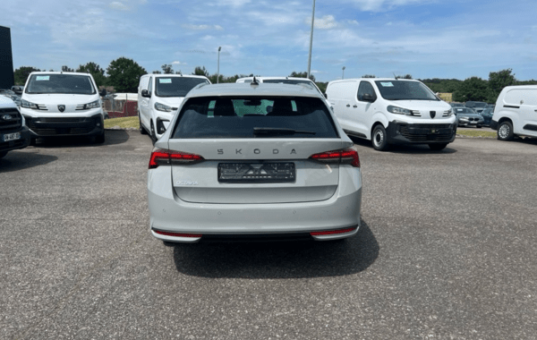 skoda-octavia-combi-2-0-tdi-scr-150ch-selection-dsg7 - 980654713