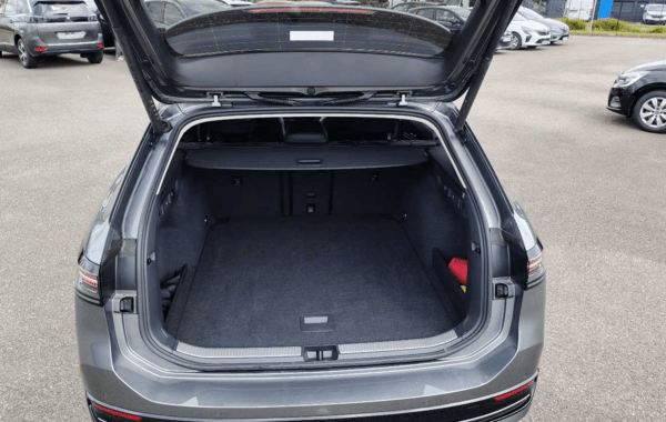 volkswagen-passat-sw-2-0-tdi-evo-150ch-elegance-dsg7 - 982594713