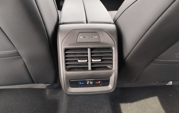 volkswagen-passat-sw-2-0-tdi-evo-150ch-elegance-dsg7 - 982604713