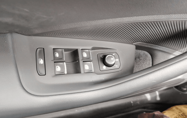 volkswagen-passat-sw-2-0-tdi-evo-150ch-elegance-dsg7 - 982614713