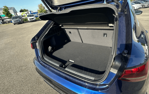 audi-a3-sportback-2-0-tdi-150ch-s-line-s-tronic-7 - 982834713