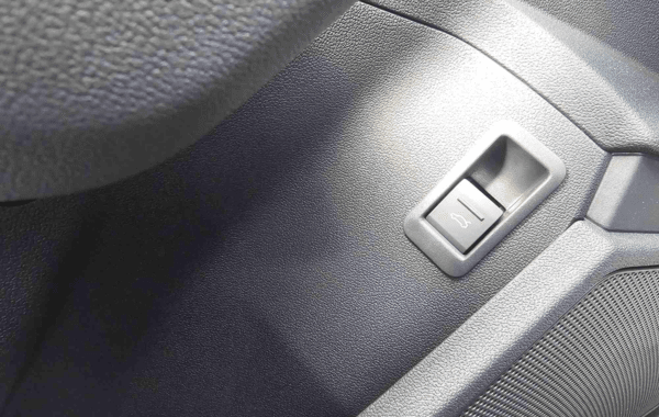 audi-a3-sportback-2-0-tdi-150ch-s-line-s-tronic-7 - 982854713