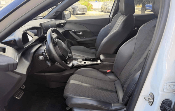 peugeot-2008-1-5-bluehdi-130ch-s-s-gt-eat8 - 983864713