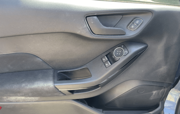 ford-fiesta-1-1-75ch-cool-connect-5p - 985324713