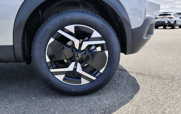 peugeot-2008-1-2-hybrid-145ch-gt-e-dcs6 - 985414713