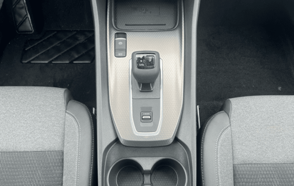 nissan-qashqai-1-3-mild-hybrid-158ch-n-connecta-xtronic-2026 - 985664713