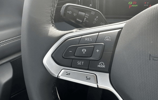 volkswagen-tiguan-1-5-etsi-131ch-life-dsg7 - 985914713