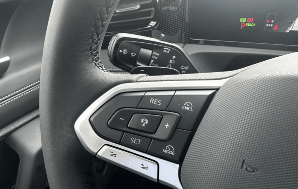 volkswagen-tiguan-1-5-etsi-131ch-life-dsg7 - 986664713