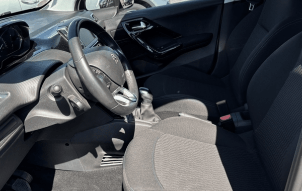 peugeot-208-1-6-bluehdi-100ch-style-5p - 986974713