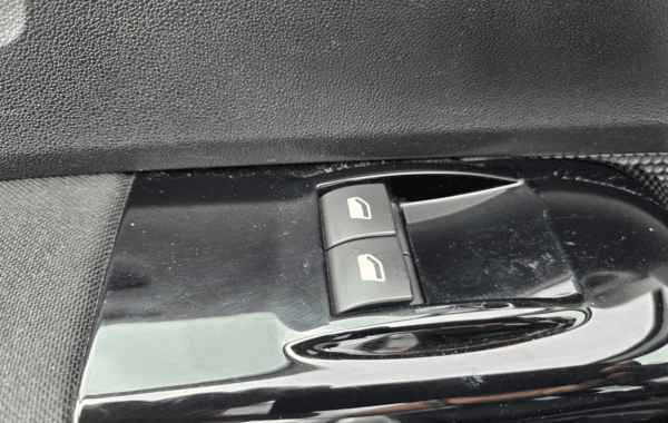 citroen-c3-ste-1-2-puretech-83ch-s-s-feel-nav - 987024713