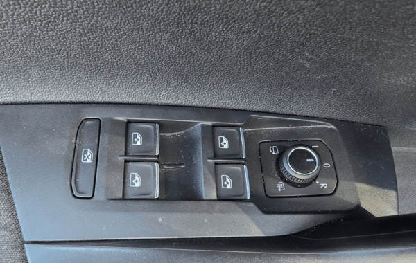 volkswagen-taigo-1-0-tsi-116ch-r-line-dsg7 - 988994713