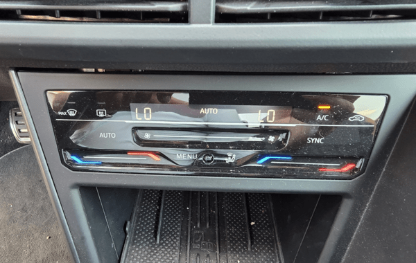 volkswagen-taigo-1-0-tsi-116ch-r-line-dsg7 - 988994713