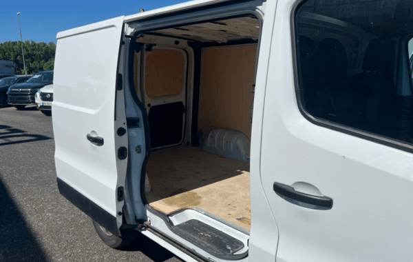renault-trafic-iii-fg-l1h1-1000-2-0-dci-120ch-grand-confort-s-s-e6 - 989434713