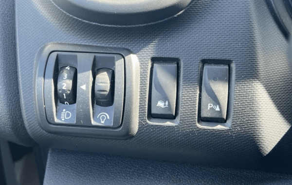 renault-trafic-iii-fg-l1h1-1000-2-0-dci-120ch-grand-confort-s-s-e6 - 989434713