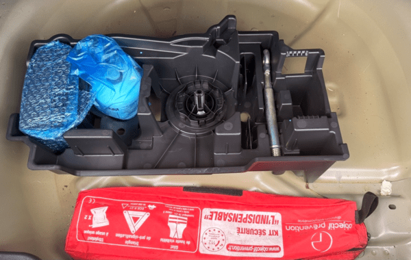 citroen-c4-bluehdi-130ch-s-s-feel-pack-eat8 - 990934713