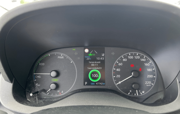 toyota-yaris-116h-design-5p-my22 - 992414713