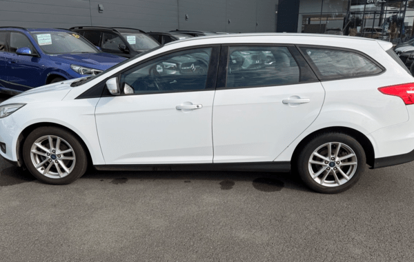 ford-focus-sw-1-0-ecoboost-125ch-stop-start-titanium - 992634713