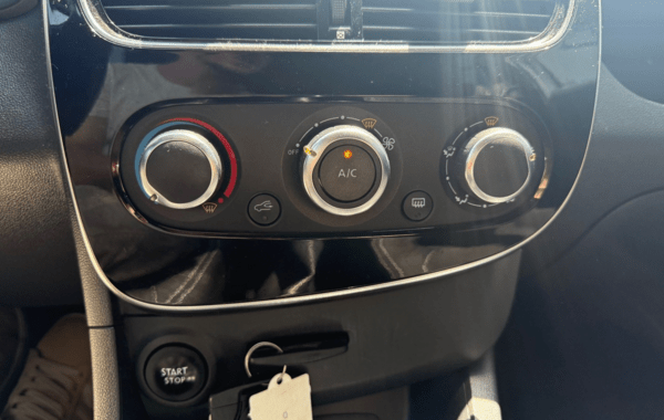 renault-clio-iv-0-9-tce-90ch-energy-limited-5p - 994084713