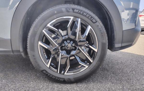 peugeot-3008-1-2-hybrid-136ch-allure-e-dcs6 - 994304713