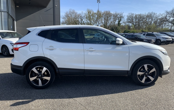 nissan-qashqai-1-5-dci-110ch-connect-edition-euro6 - 43778575