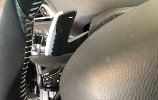 peugeot-308-1-2-puretech-130ch-e6-3-s-s-allure-eat8 - 56668575