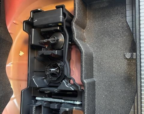 peugeot-2008-1-2-puretech-130ch-s-s-allure-eat8 - 57788575