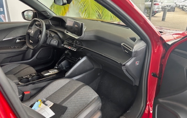 peugeot-2008-1-2-puretech-130ch-s-s-allure-eat8 - 57788575